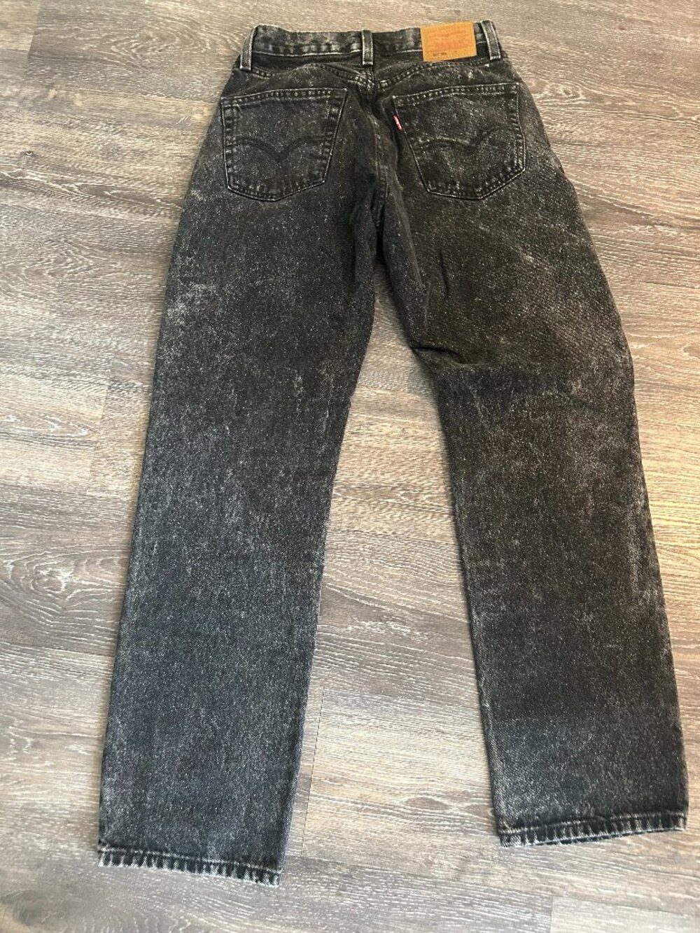 Womens 501 90s black jeans -size 25 (length 32)